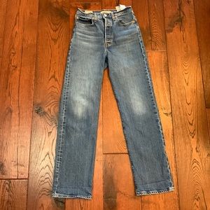Levi’s ribcage straight jeans